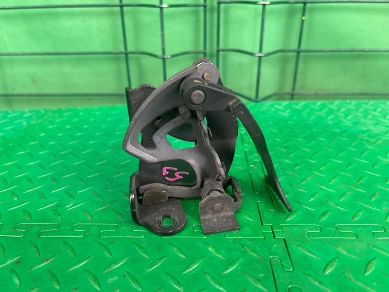 Замок капота Mercedes-Benz 2004 W203