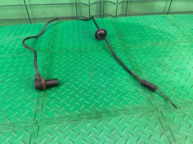 Датчик abs Mercedes-Benz W210