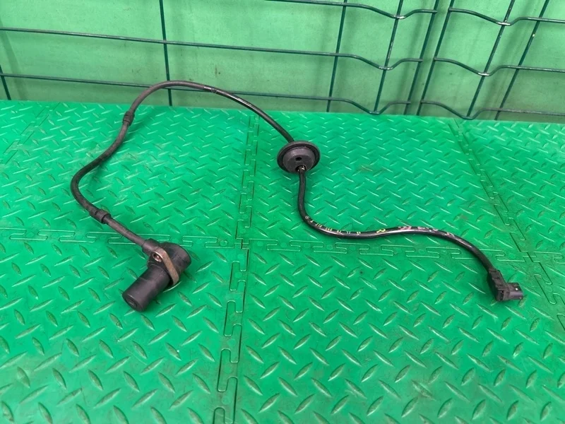 Датчик abs Mercedes-Benz W210