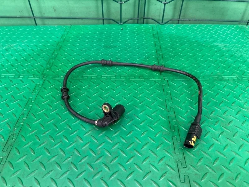 Датчик abs Mercedes-Benz ML W163