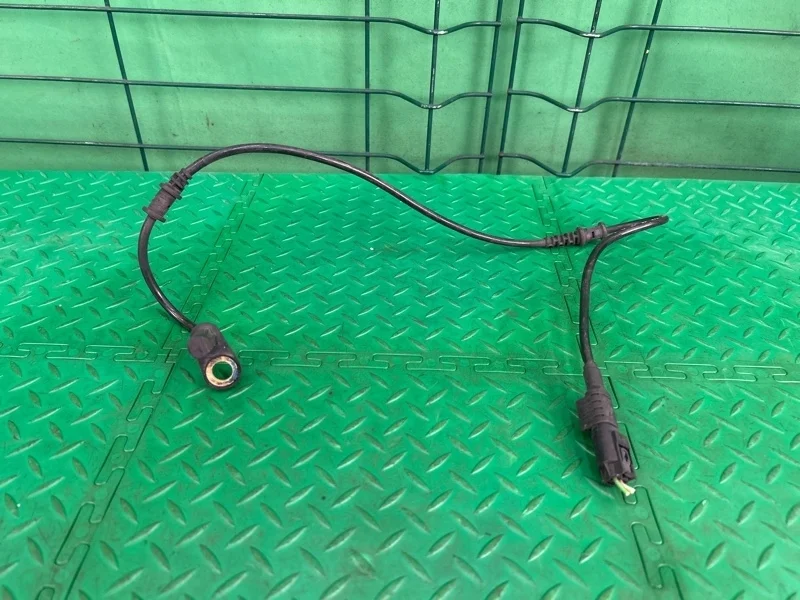 Датчик abs Mercedes-Benz W211