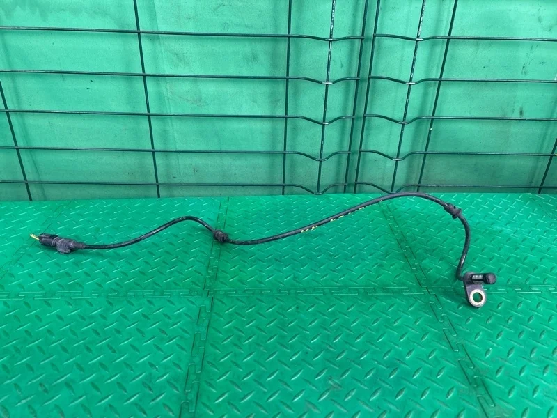 Датчик abs Mercedes-Benz W211