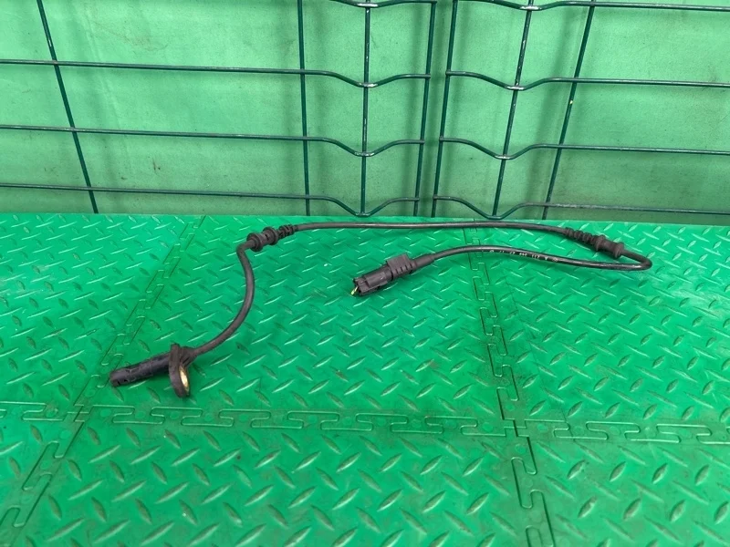 Датчик abs Mercedes-Benz W211