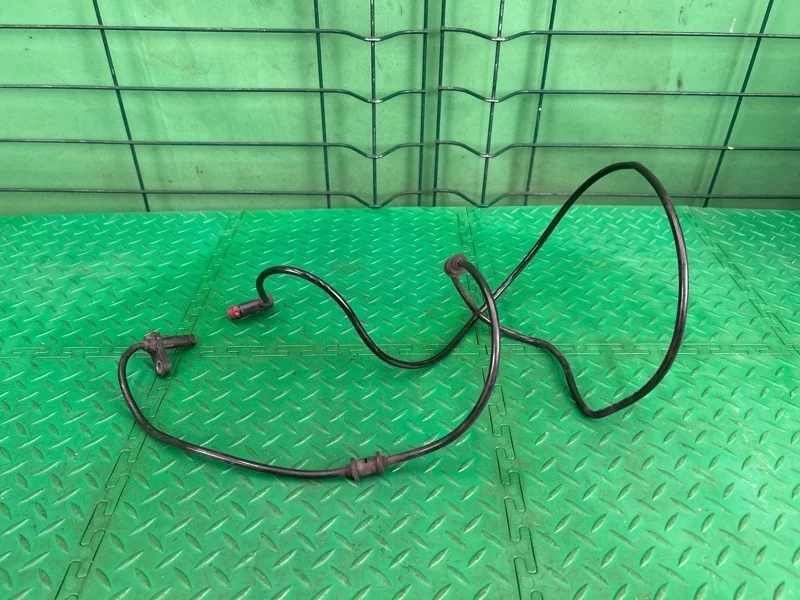 Датчик abs Mercedes-Benz W211