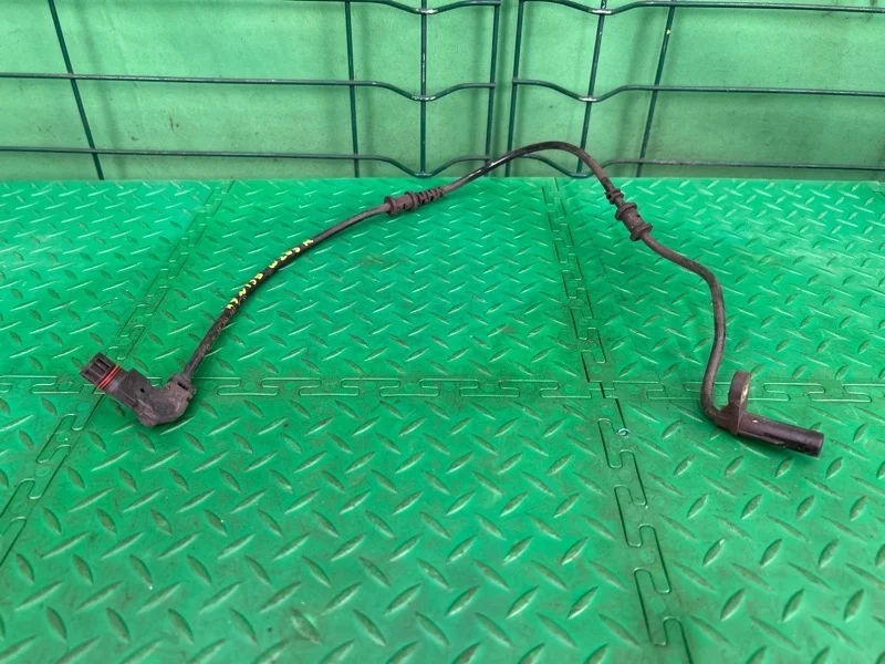 Датчик abs Mercedes-Benz W203