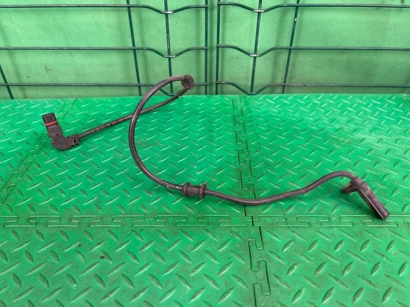 Датчик abs Mercedes-Benz W203