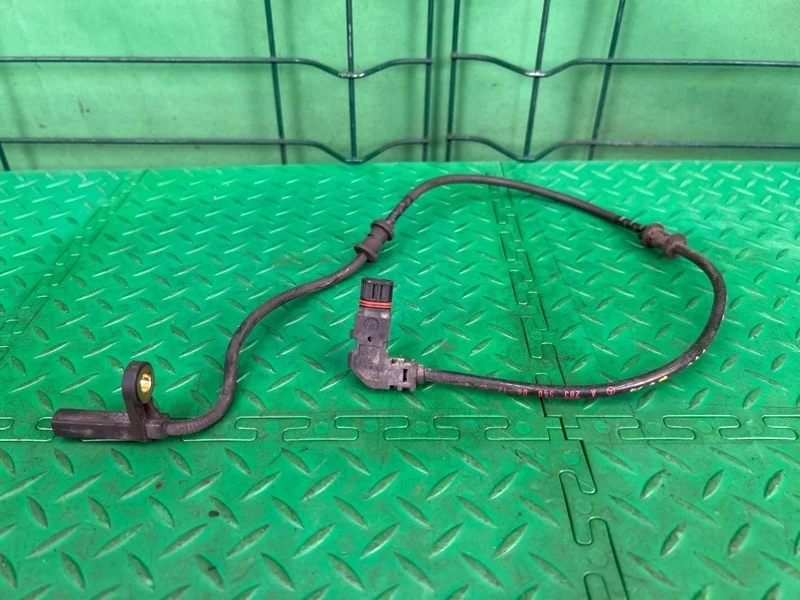 Датчик abs Mercedes-Benz W203