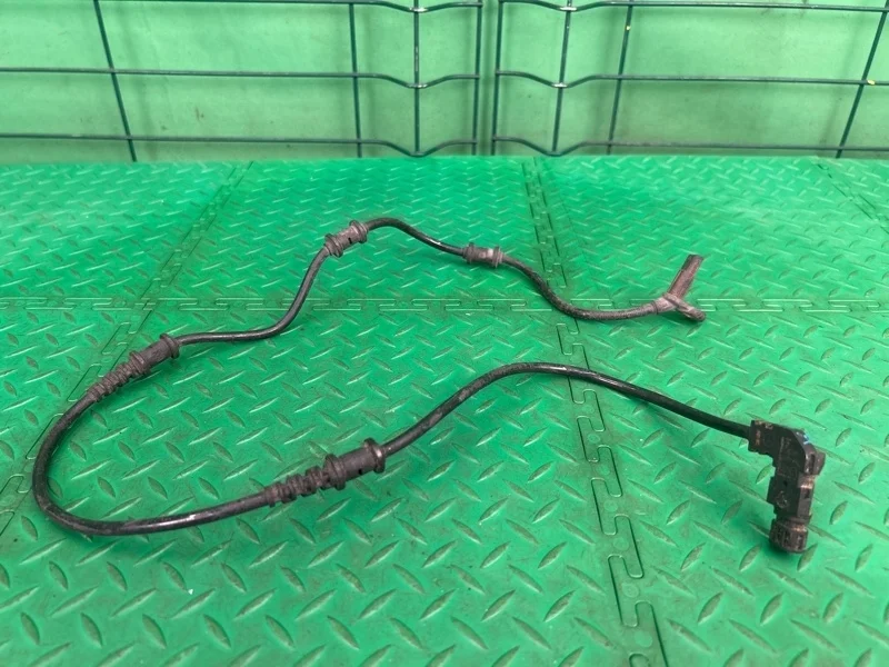 Датчик abs Mercedes-Benz ML W164