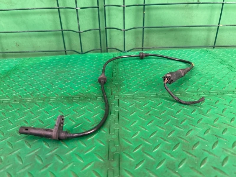 Датчик abs BMW X5 E70