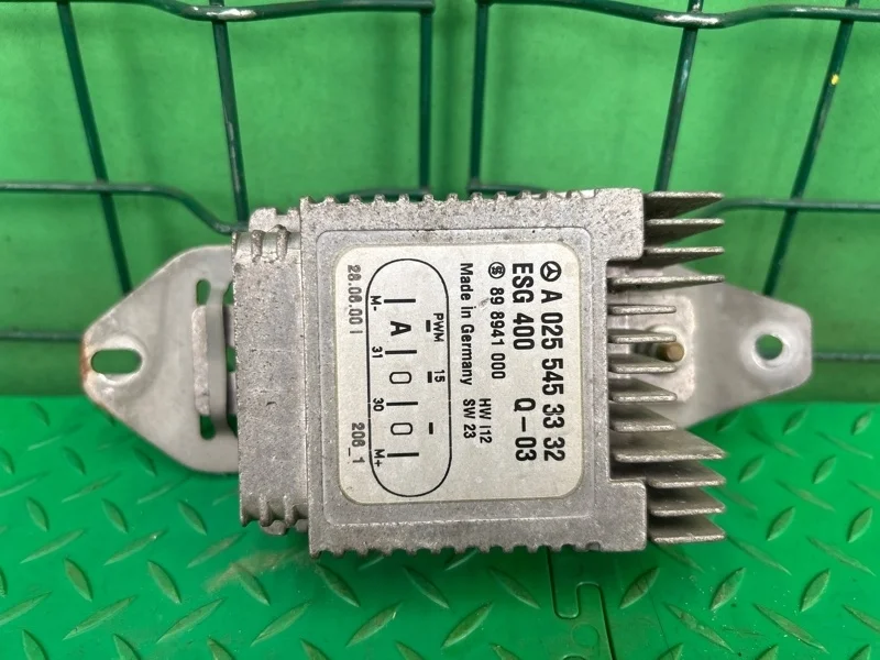 Блок управления вентилятором Mercedes-Benz W202