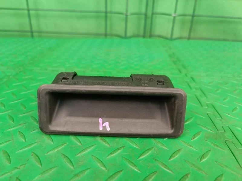 Кнопка открывания багажника BMW 5 2007 E60