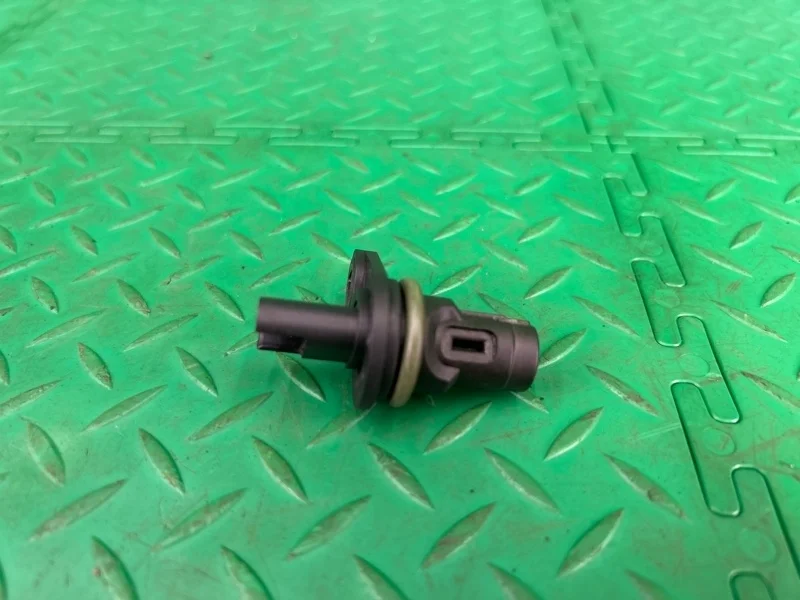 Датчик положения распредвала BMW 5 E60