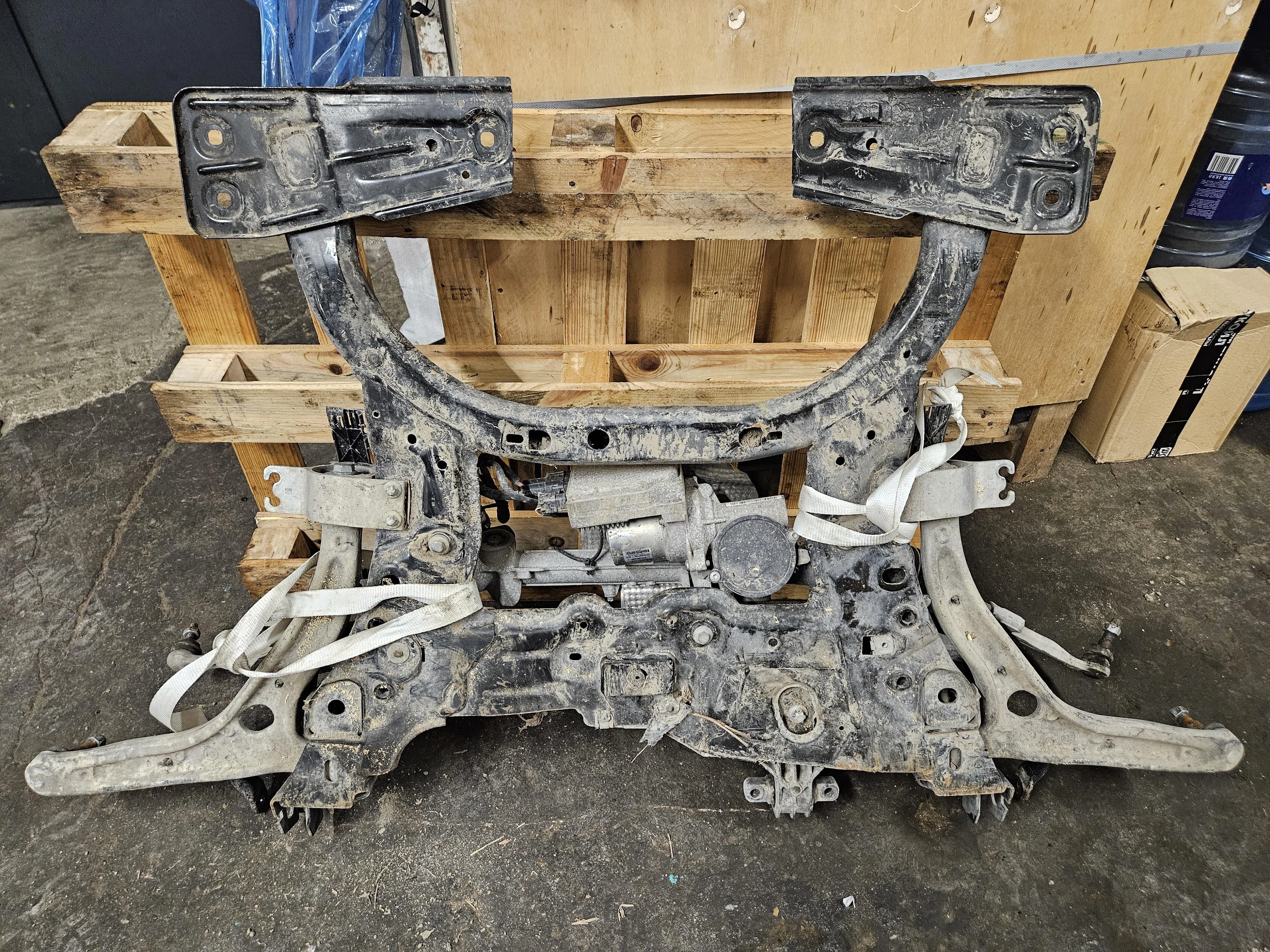 Подрамник передний балка Mercedes CLA C117 X117 1-го поколения 2013-2019