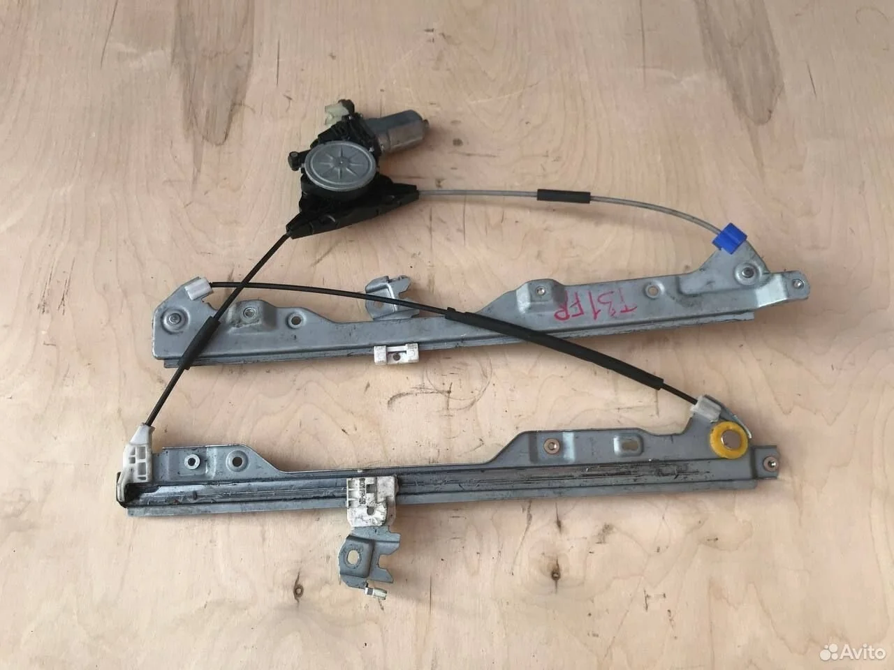 Стеклоподъемник nissan x-trail t31