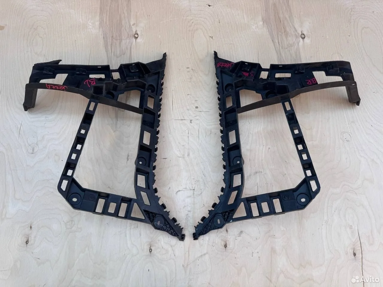 Кронштейн заднего бампера volkswagen jetta 6