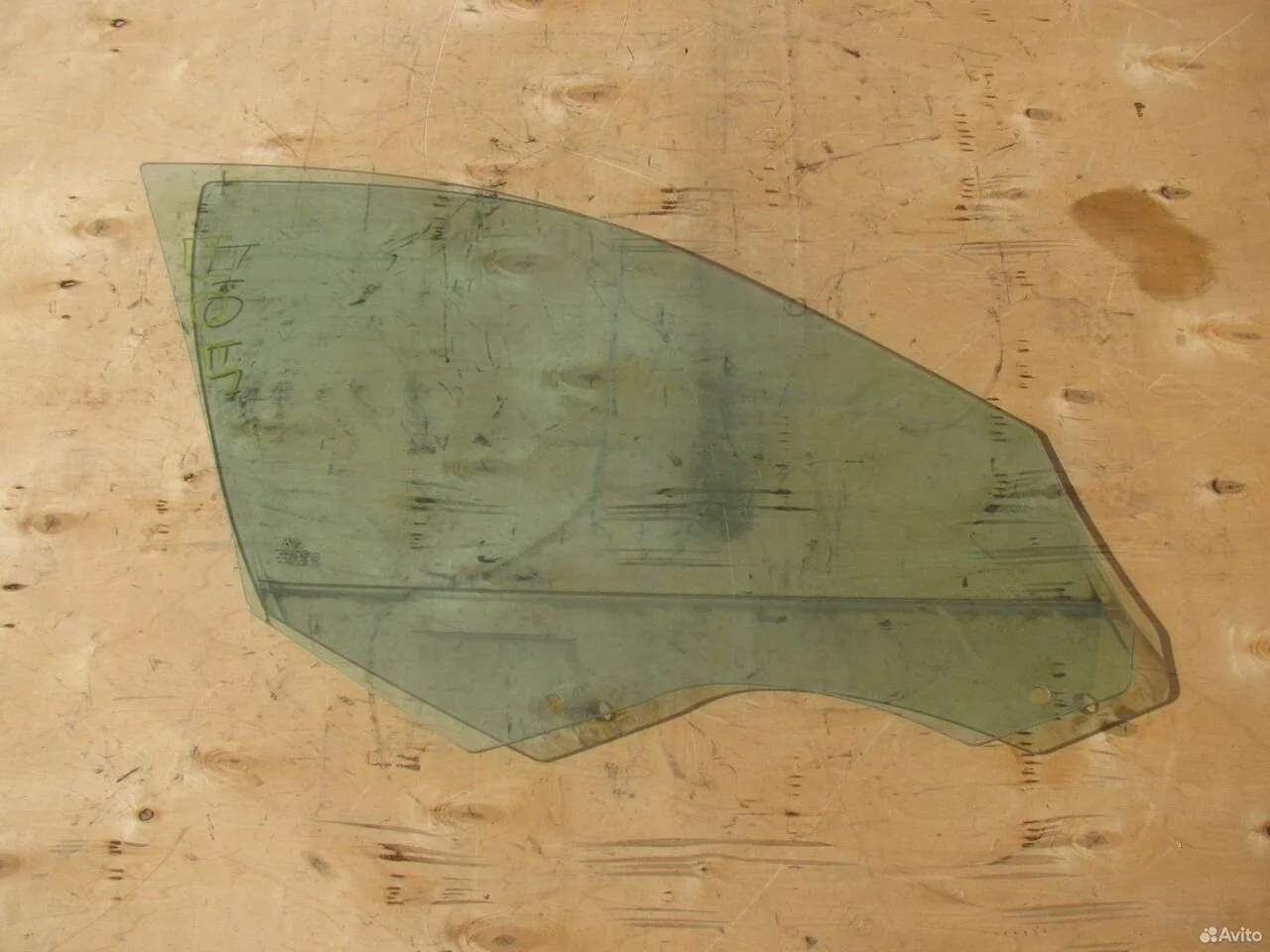 Стекло двери правое bmw 520 525 f10 f11