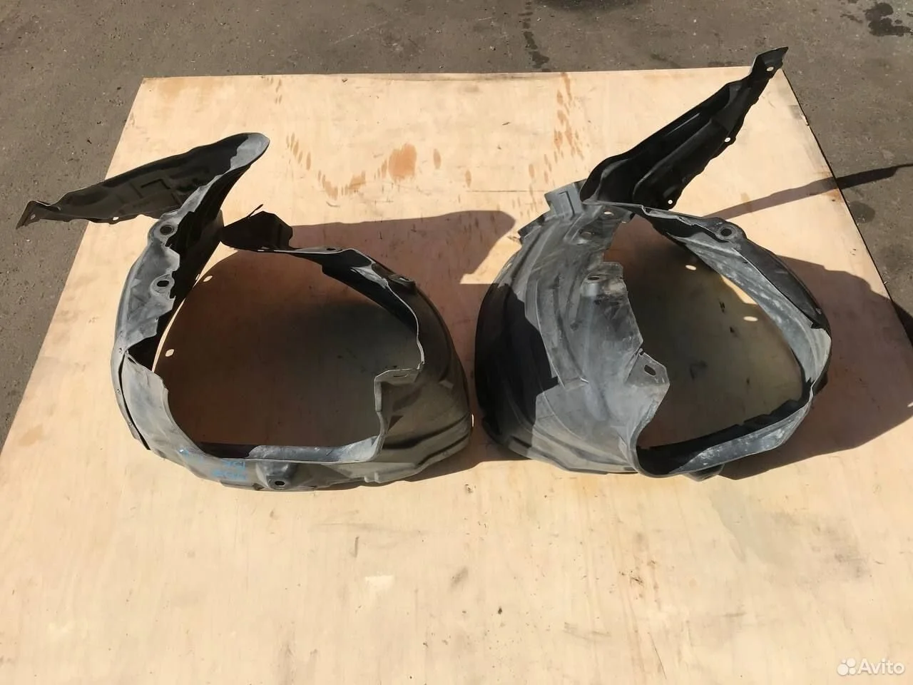 Подкрылок передний задний mazda 3 bk