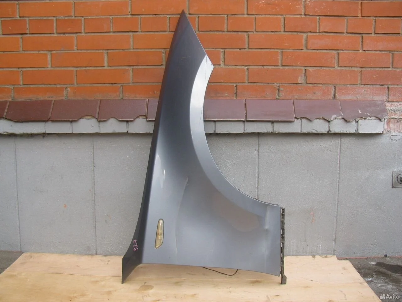 Крыло правое bmw 120 e87