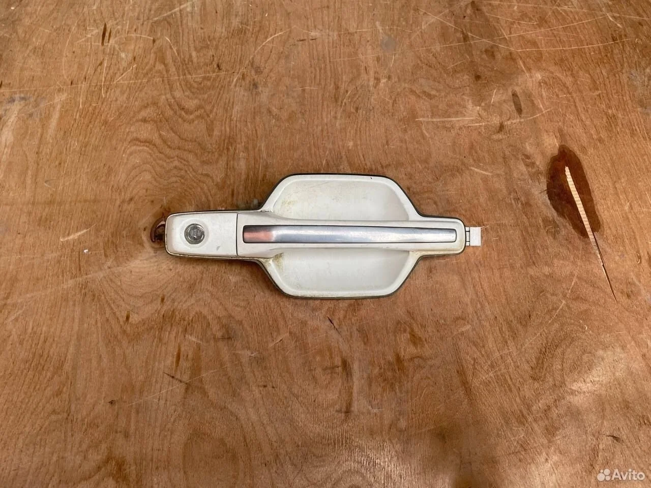 Ручка двери передняя правая mitsubishi pajero 3 4