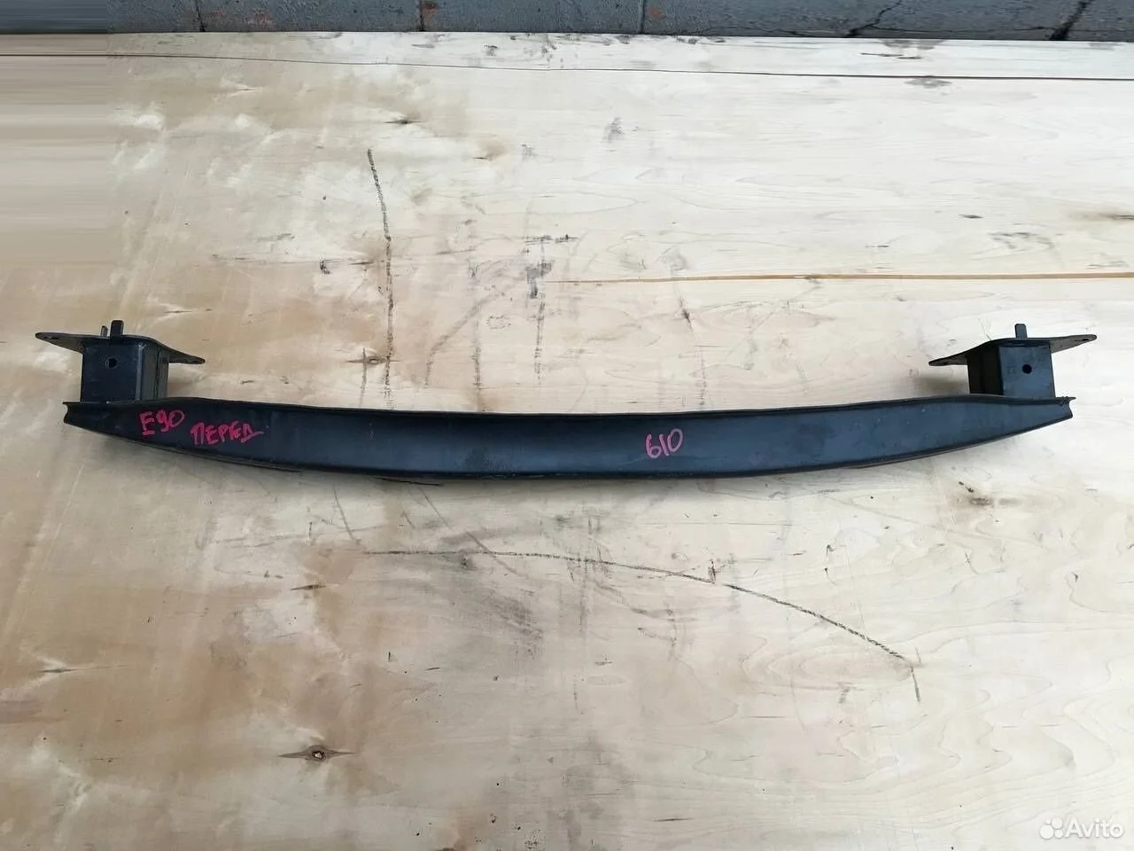 Усилитель переднего бампера bmw 320 e90