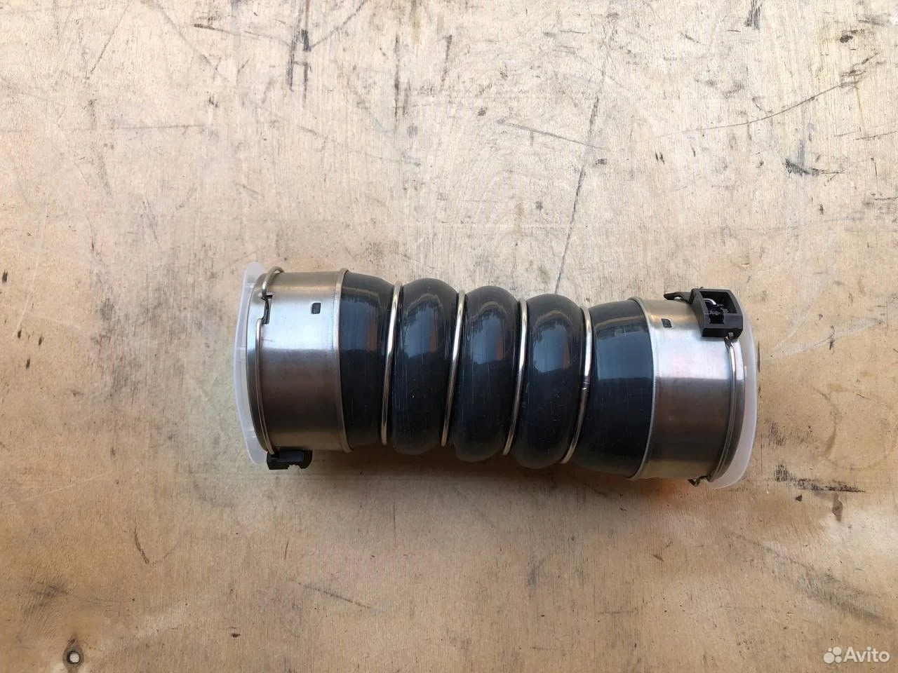 Патрубок интеркулера надувочный bmw 530 n57 рест