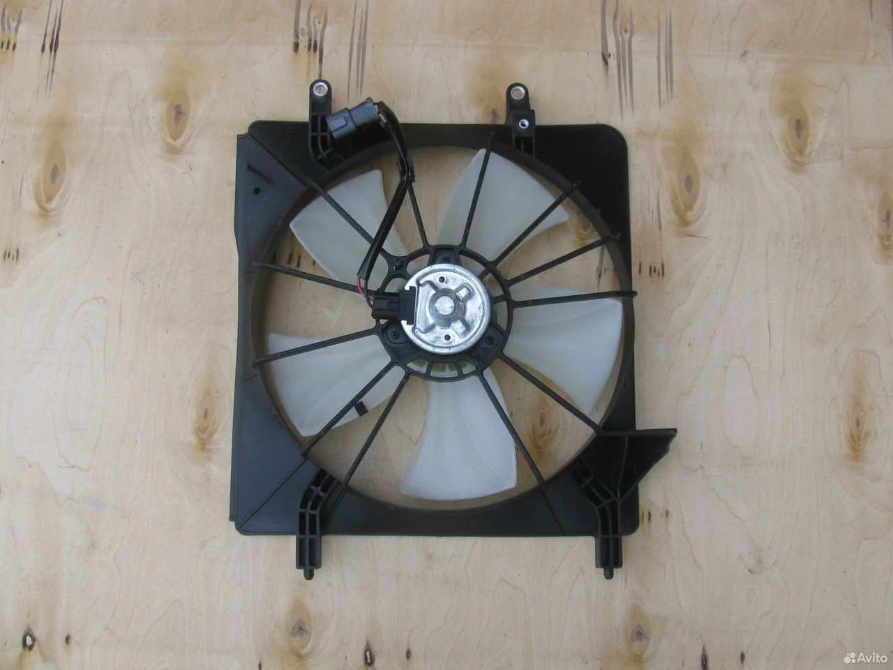 Диффузор вентилятор двигателя honda accord 7