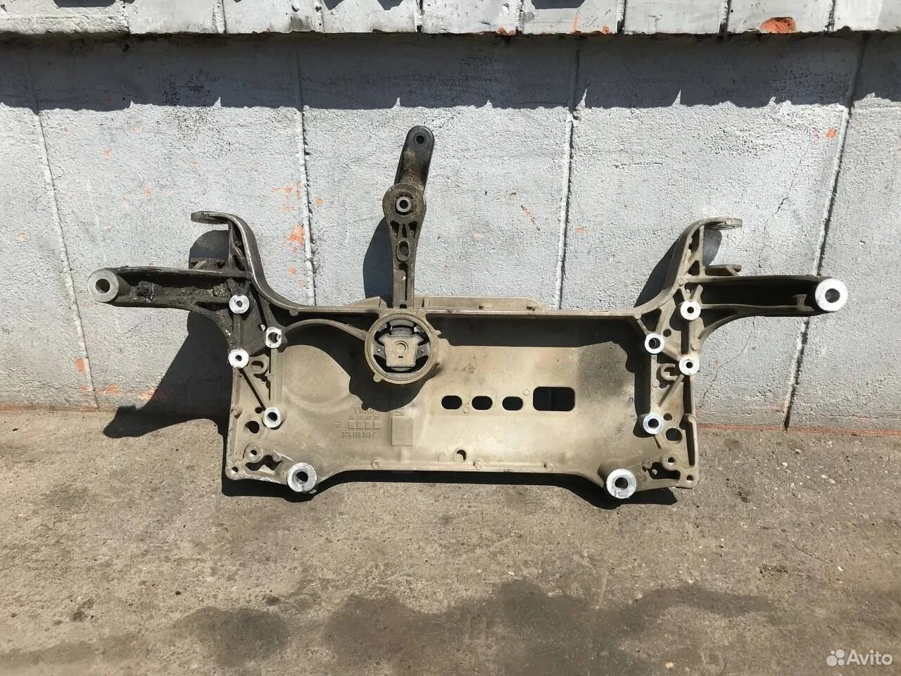 Подрамник volkswagen passat b6 b7