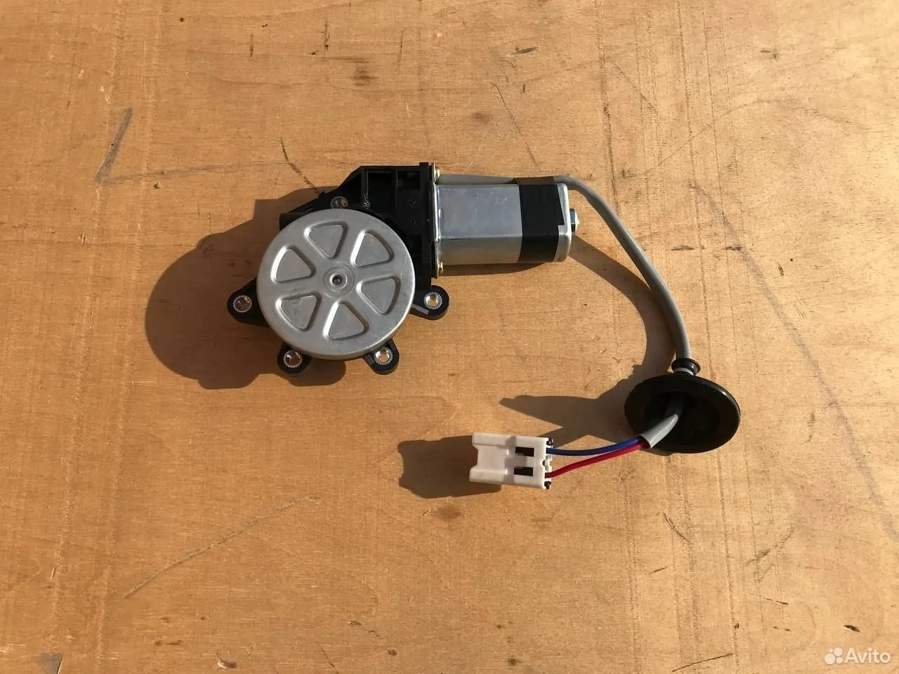 Мотор стеклоподъемника nissan murano z50 2 pin