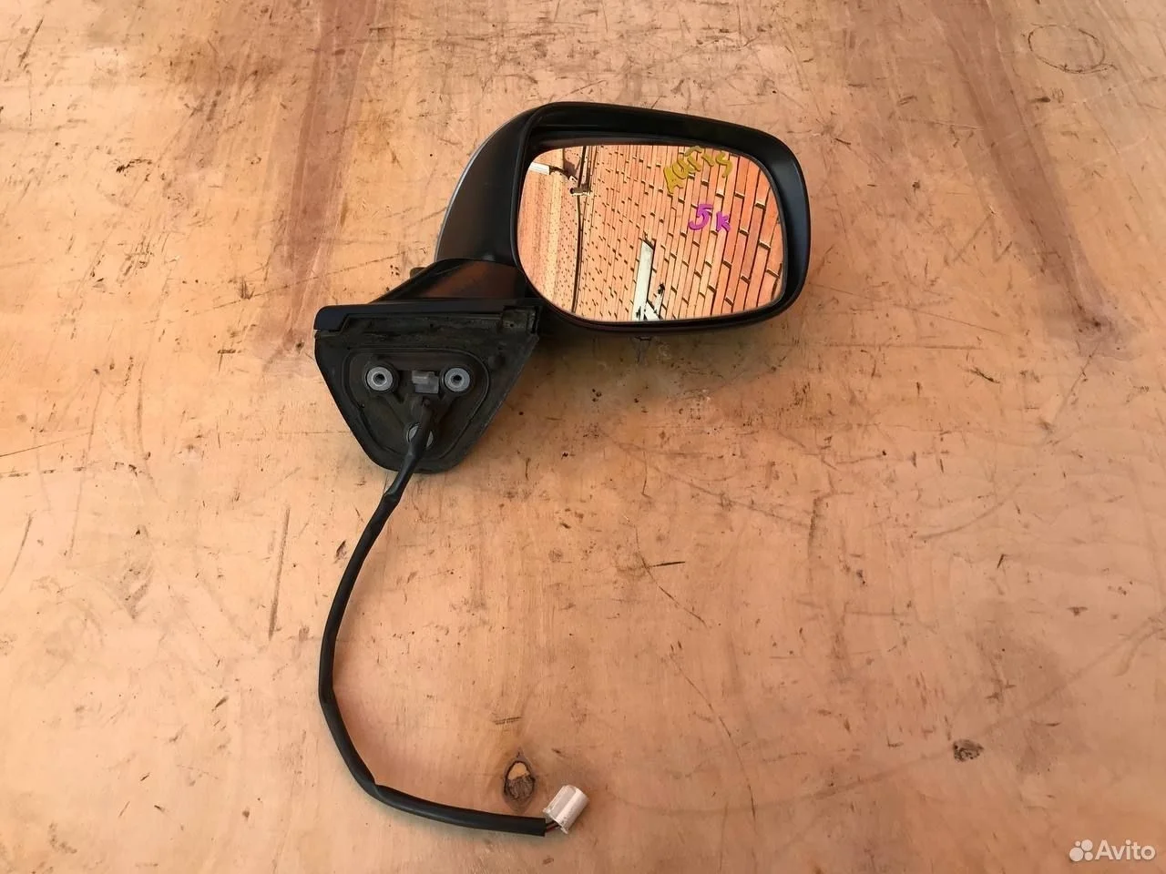 Зеркало правое toyota auris zre154