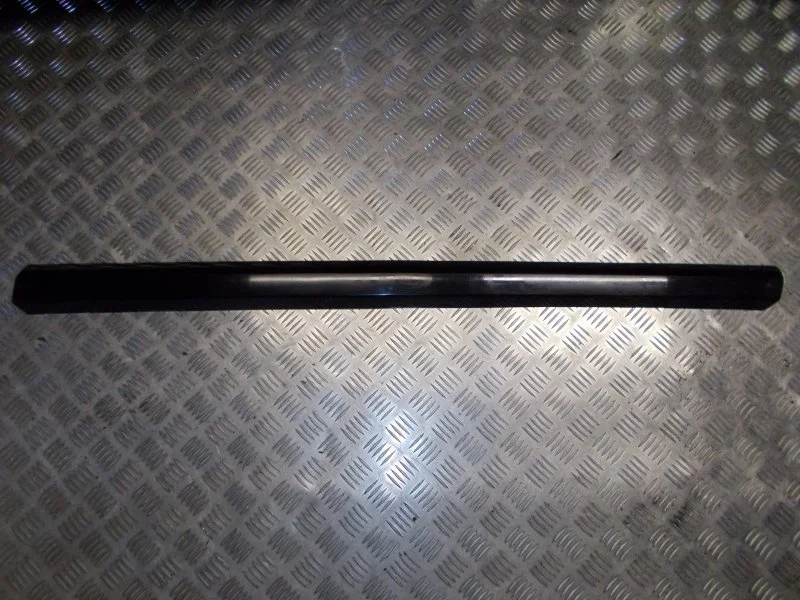 Молдинг двери Volvo S80 2007-2013 30678133 С80 B8444S, передний правый