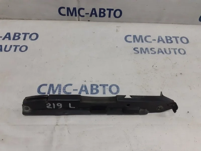 Кронштейн бампера Mercedes-Benz CLS-Class A2198800114 W219 3.5, передний левый