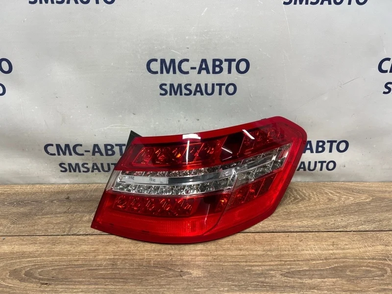 Фонарь Mercedes-Benz E-Class 2009 A2128201264 W212 272.952, задний правый