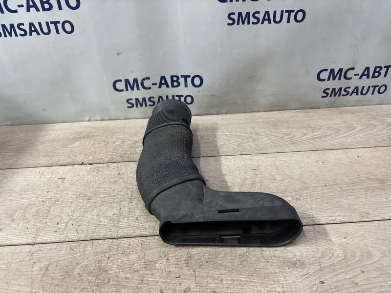 Воздуховод Mercedes-Benz E-Class 2009 A2720901282 W212 272.952, правый