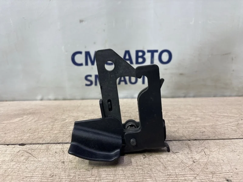 Крюк капота Mercedes-Benz E-Class 2009 A2128800064 W212 272.952