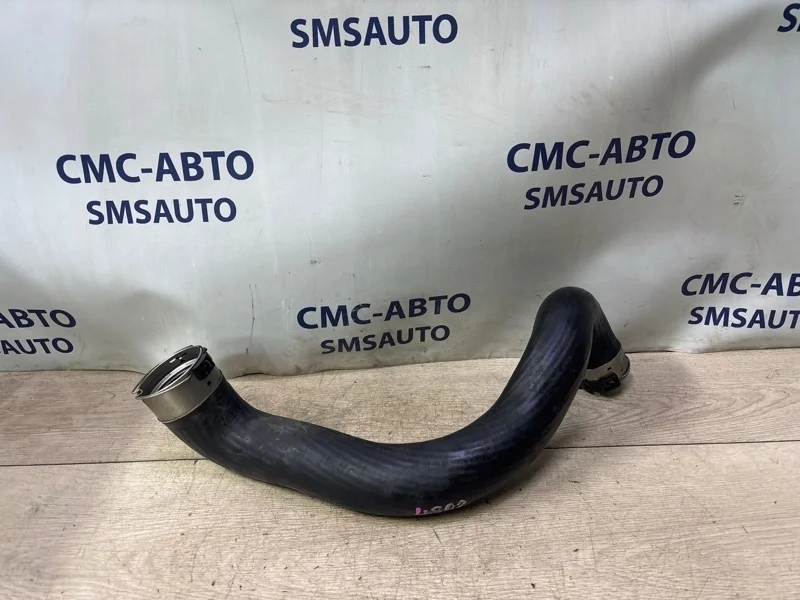 Патрубок интеркулера Mercedes-Benz E-Class 2011 A2045282682 W212 271.860, правый