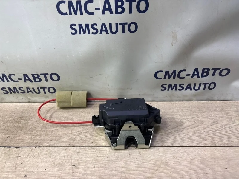 Замок багажника Mercedes-Benz ML 2010 A1647400500 W164 642.820