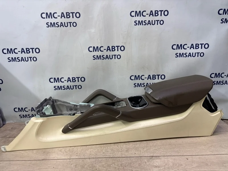 Подлокотник Porsche Cayenne 2011 95855323903 958 4.8. 4852, передний