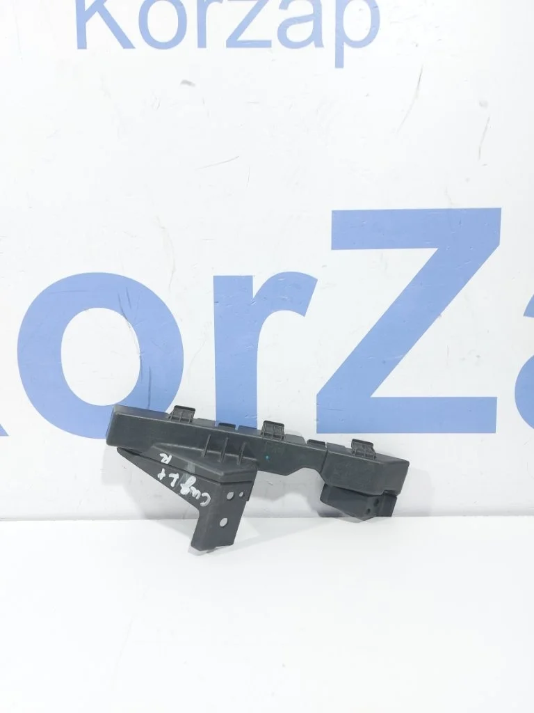 Кронштейн бампера Kia Ceed 2