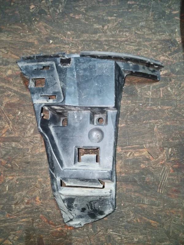 Кронштейн Volvo xc70 2005