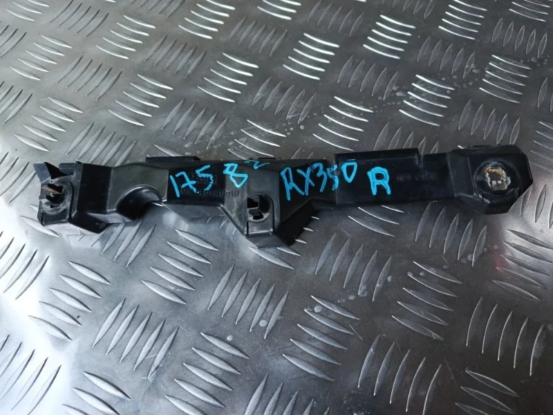 Кронштейн крепления бампера Lexus RX 330 2004 5214548010, передний правый