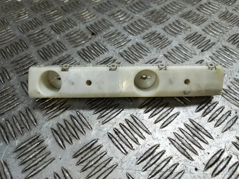 Кронштейн крепления бампера Nissan Teana 2008 62221JN20A J32, передний левый