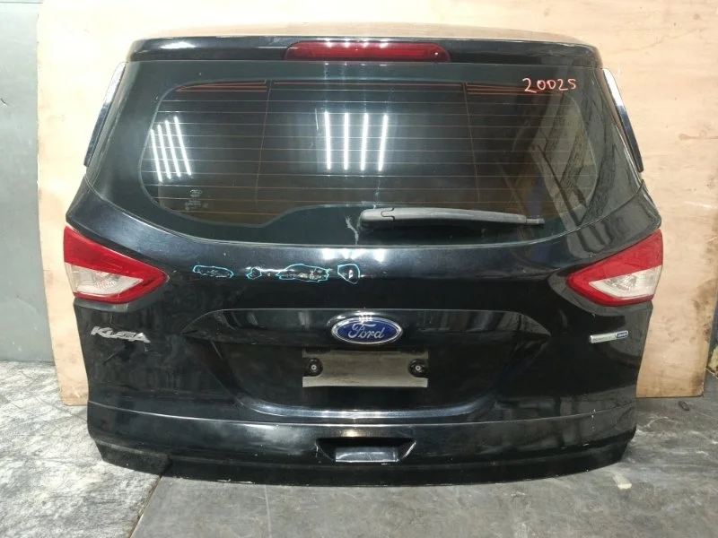 Крышка багажника Ford Kuga 1827472