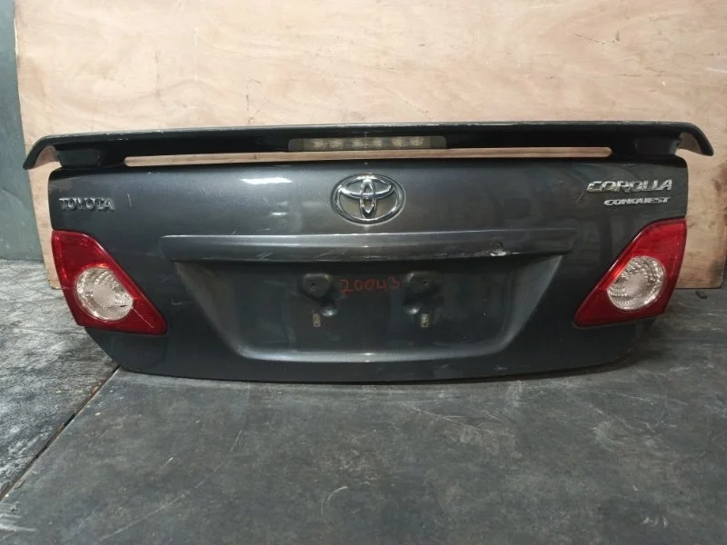 Крышка багажника Toyota Corolla 2006-2013 6440112B50 E150
