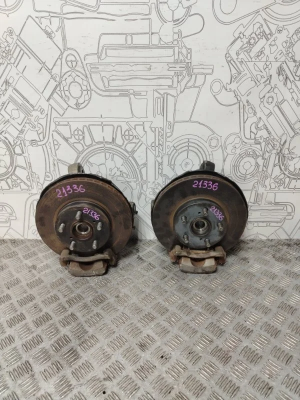 Поворотный кулак Toyota Prius 2009 4320147010 NHW20 1NZFXE, передний