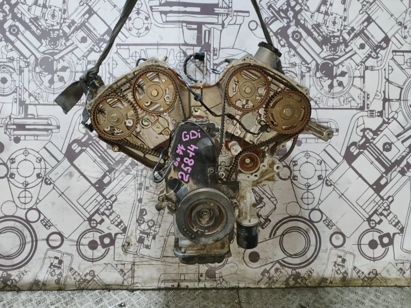 Двигатель Mitsubishi Debonair MD977785 6G74 GDI