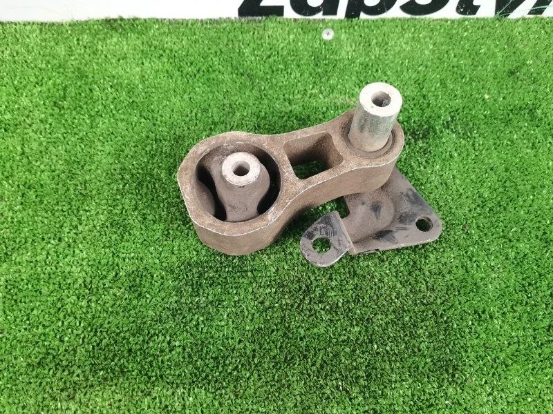 Опора мкпп ford Fiesta 5 2007