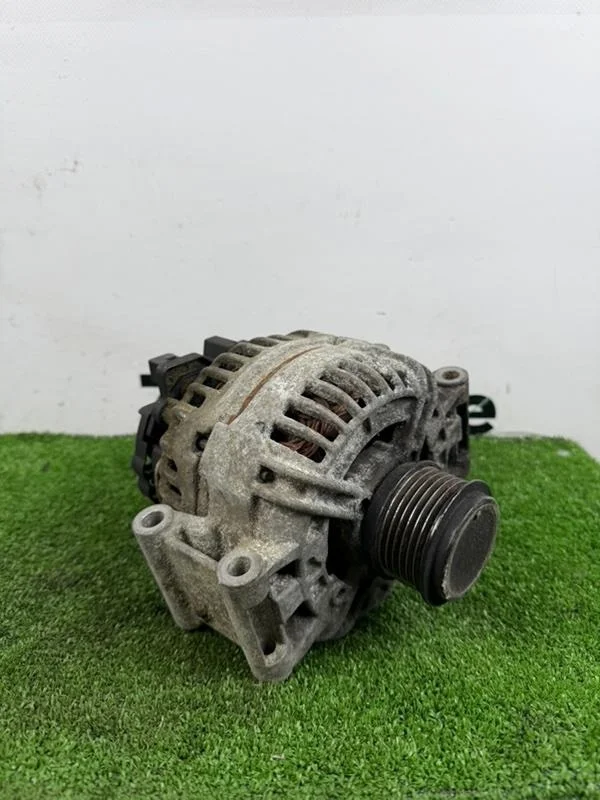 Генератор AUDI A5 8T