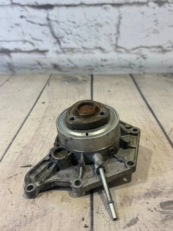 Насос водяной (помпа) Audi A6 2013 C7