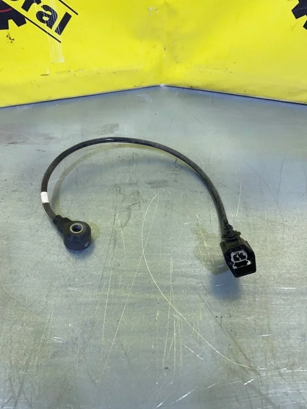 Датчик детонации Ford Focus 1141998 3