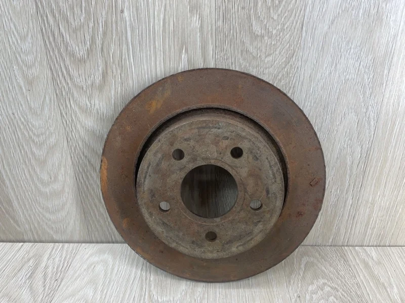 Диск тормозной Ford Focus 1704765 3, задний